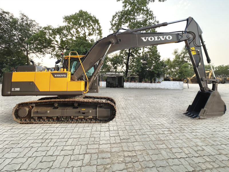 VOLVO EC200 Crawler Excavator