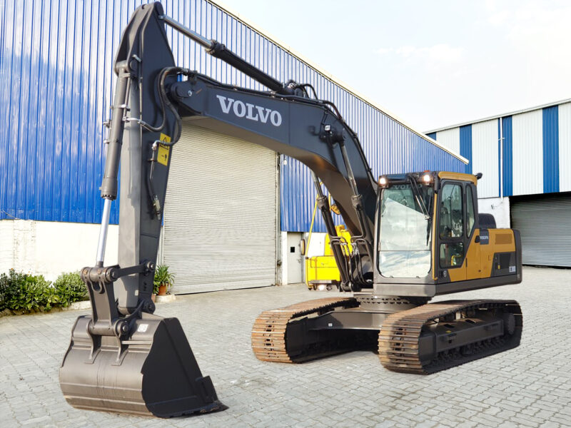 VOLVO EC200 Crawler Excavator